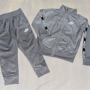 Nike Boys 4 XS matching pants jacket track suit GUC *read description*